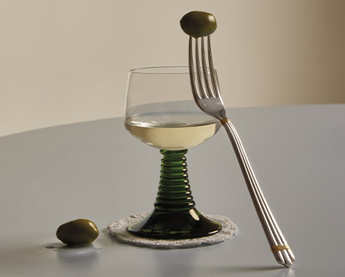 aria-494x396_phhxb6.jpg?_i=AB